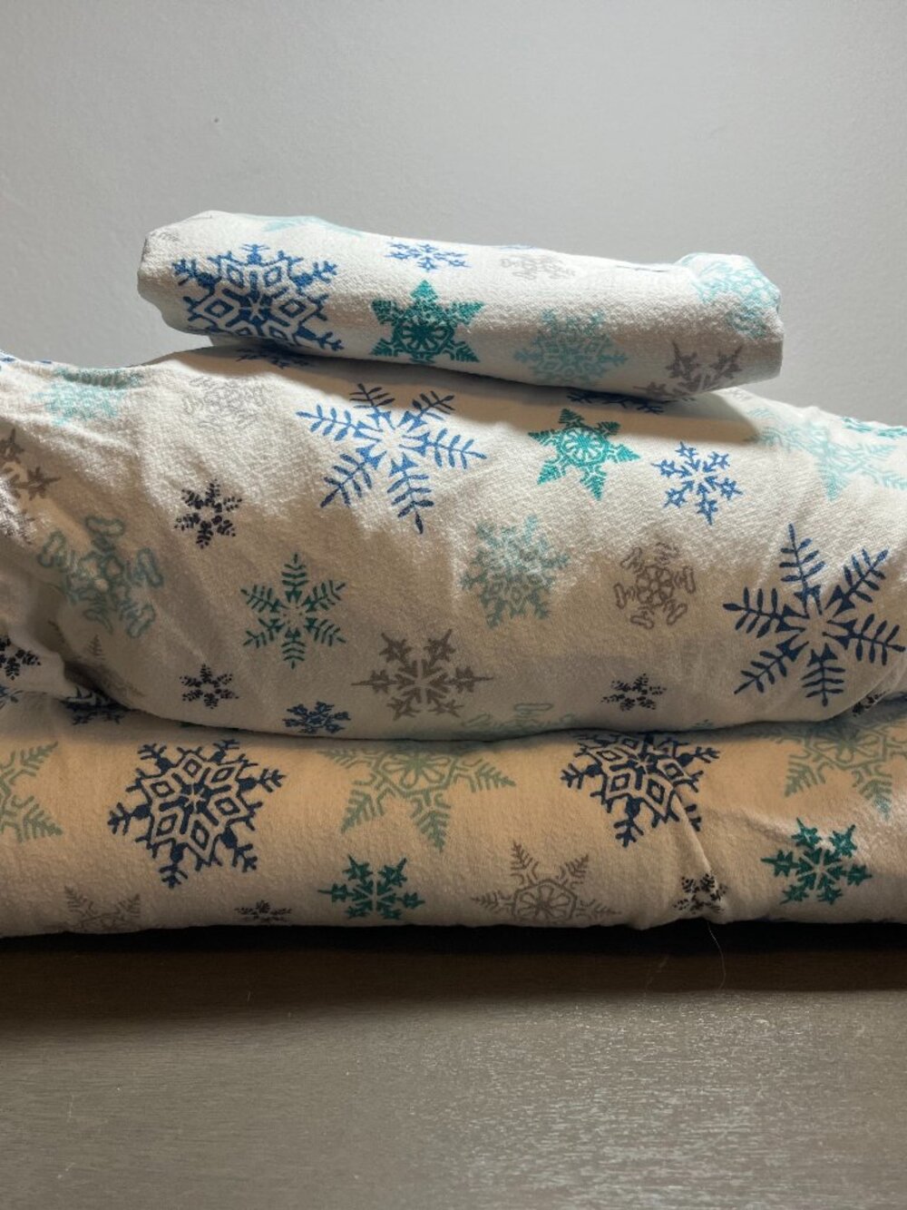 Snowflake Flannel Twin Size Sheet Set